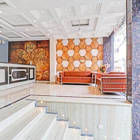 Townhouse Tark Inn Нью-Делі Екстер'єр фото
